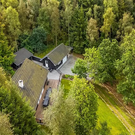 Vicente - 14km To The Fjord By Interhome *